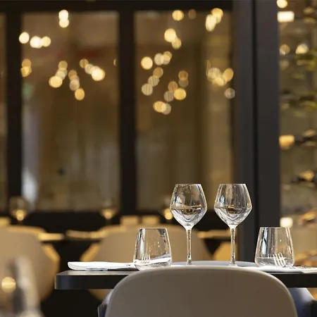 Hilton Garden La 4*